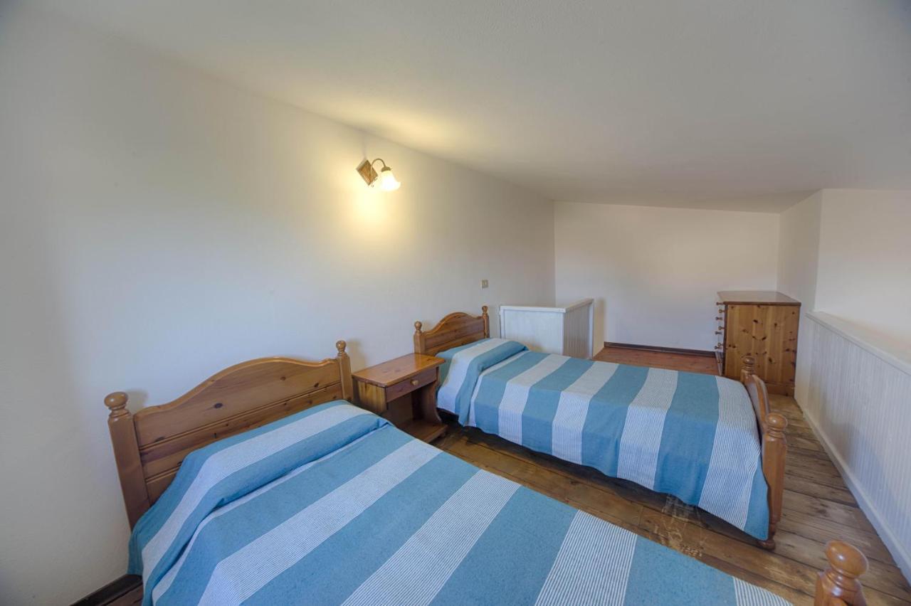 Residence Oasi E Oasi Blu Сан-Теодоро Екстер'єр фото