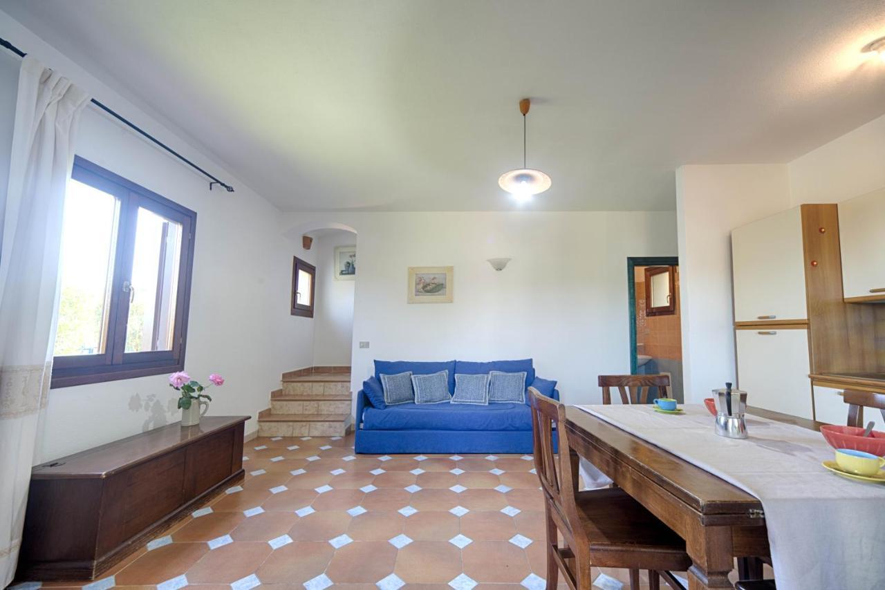 Residence Oasi E Oasi Blu Сан-Теодоро Екстер'єр фото